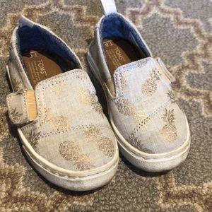 Toms metallic pineapple “Luca” shoes